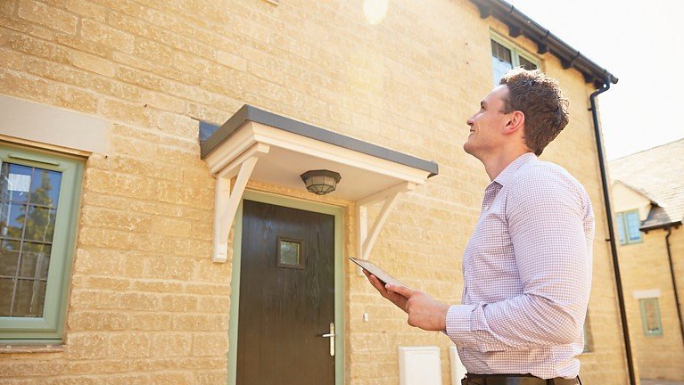 Bewertung eines Hauses mit ungenehmigtem Anbau