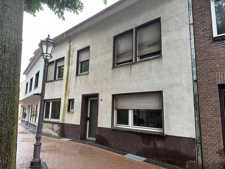 Sanierungsbed�rftige Immobilie in zentraler Lage von Erkelenz