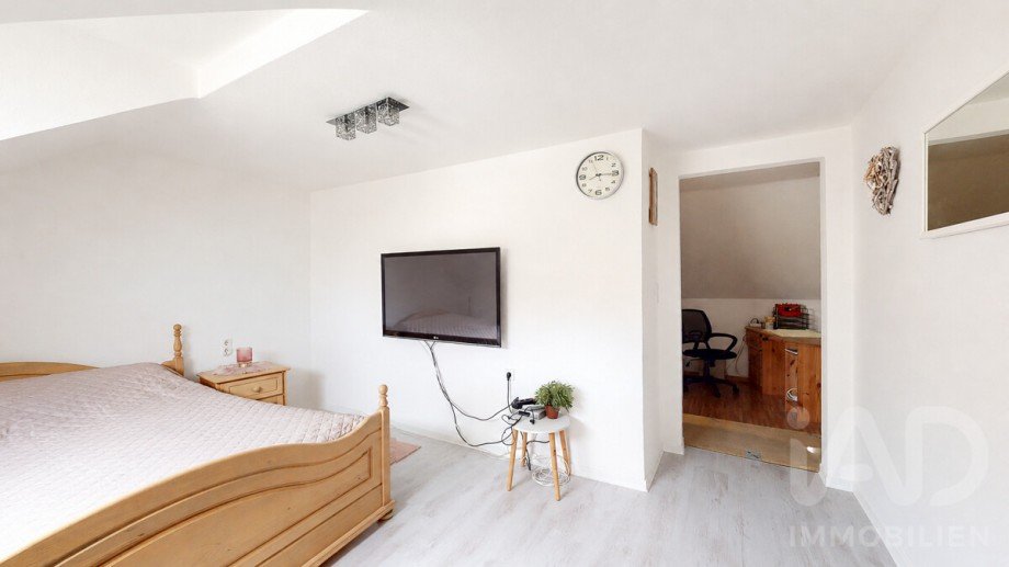 iad4994 Schlafzimmer 2 Hausverkauf Grevenbroich Zweifamilienhaus Grevenbroich