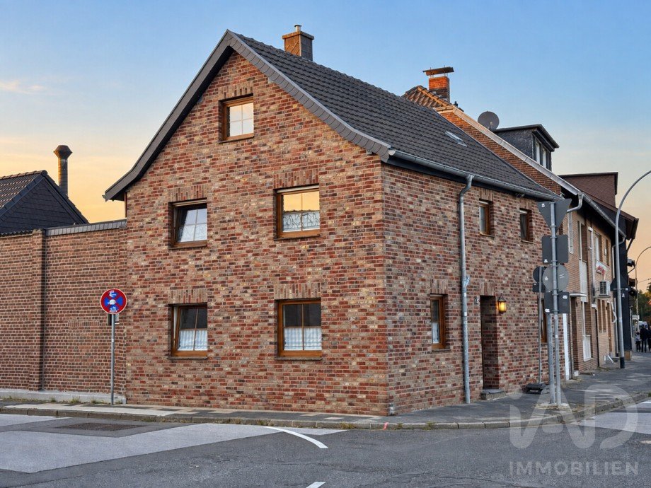 Einfamilienhaus Verkauf in Grevenbroich Gustorf 1 Haus Grevenbroich-Gustorf