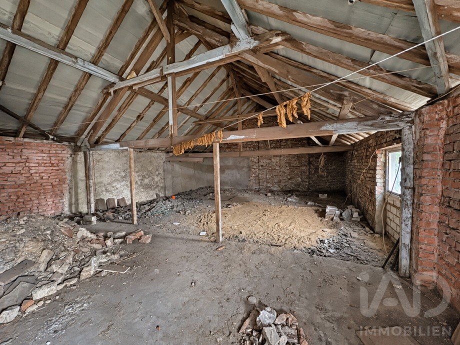 iad4994 Speicher Hausverkauf Grevenbroich Zweifamilienhaus Grevenbroich