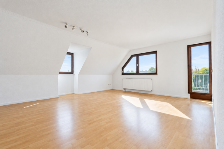 Hauptbild: 3 Zimmer Wohnung im 3. OG mit S�d-Balkon und Stellplatz - Eigennutzung oder als Kapitalanlage