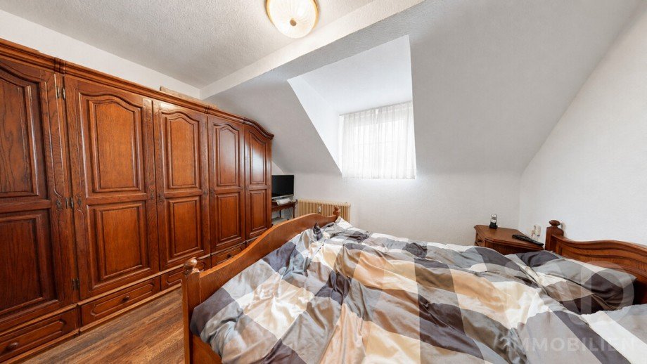 iad4994 Schlafzimmer Hausverkauf Grevenbroich Zweifamilienhaus Grevenbroich